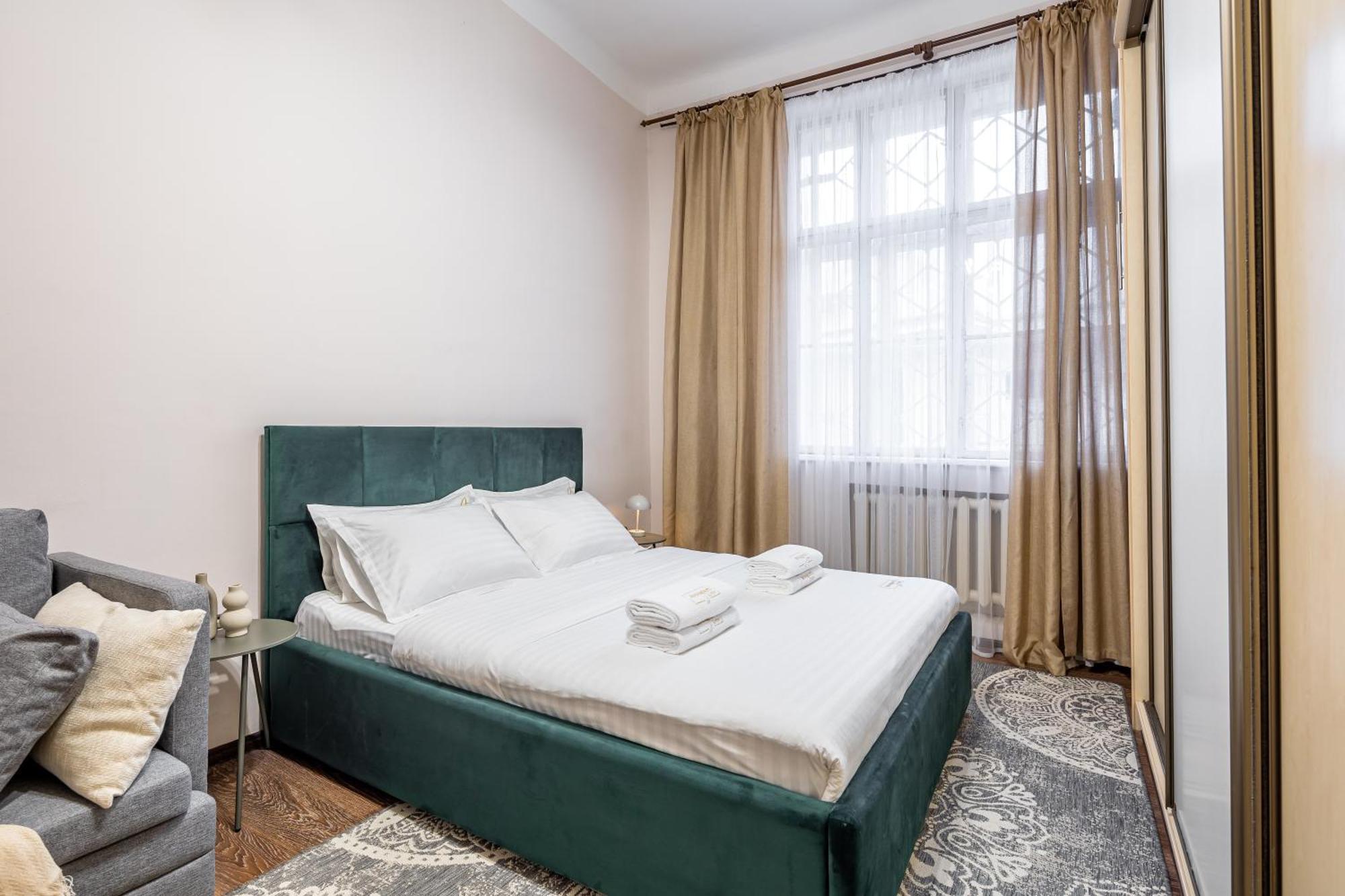 Avangard Green Park Іі Apart 리비프 외부 사진